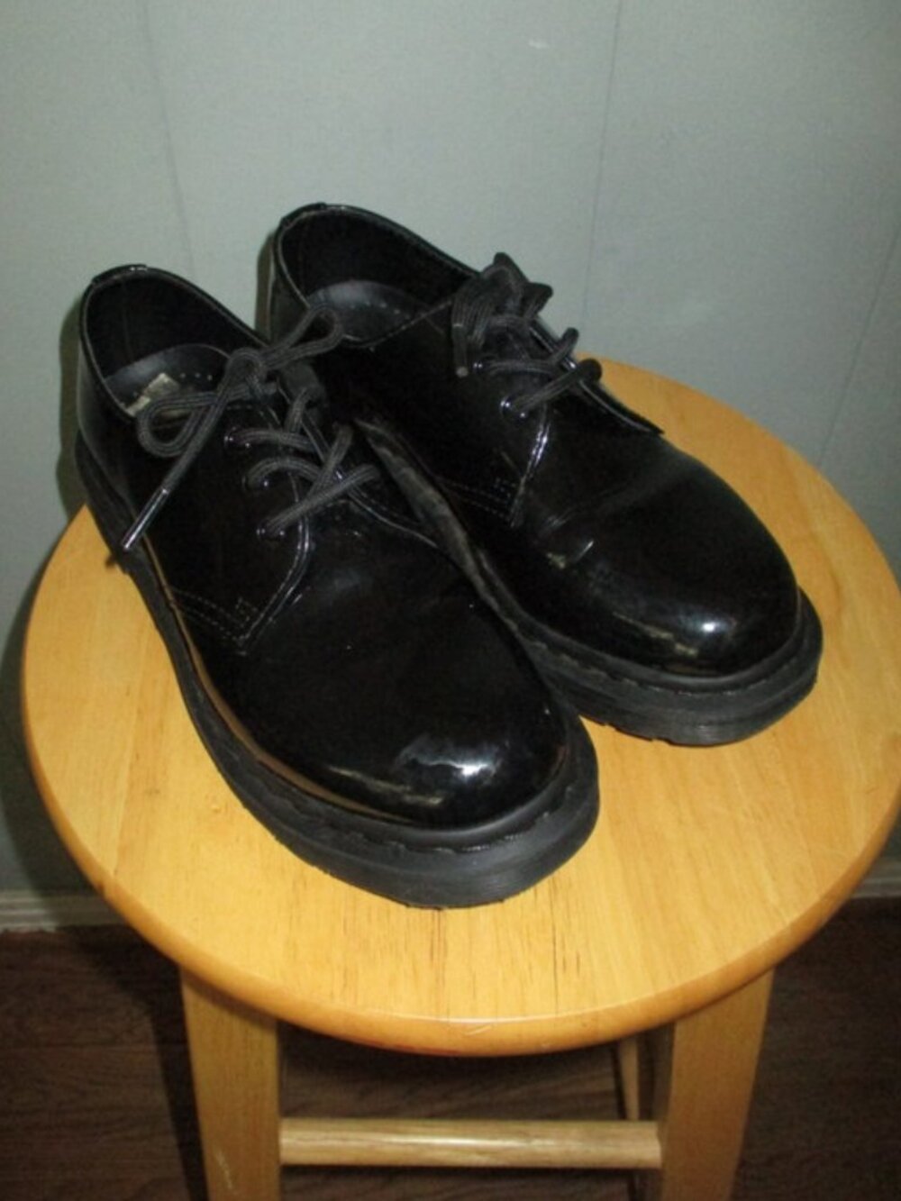 DR. MARTEN Black Patent Leather Lace Up Loafer
